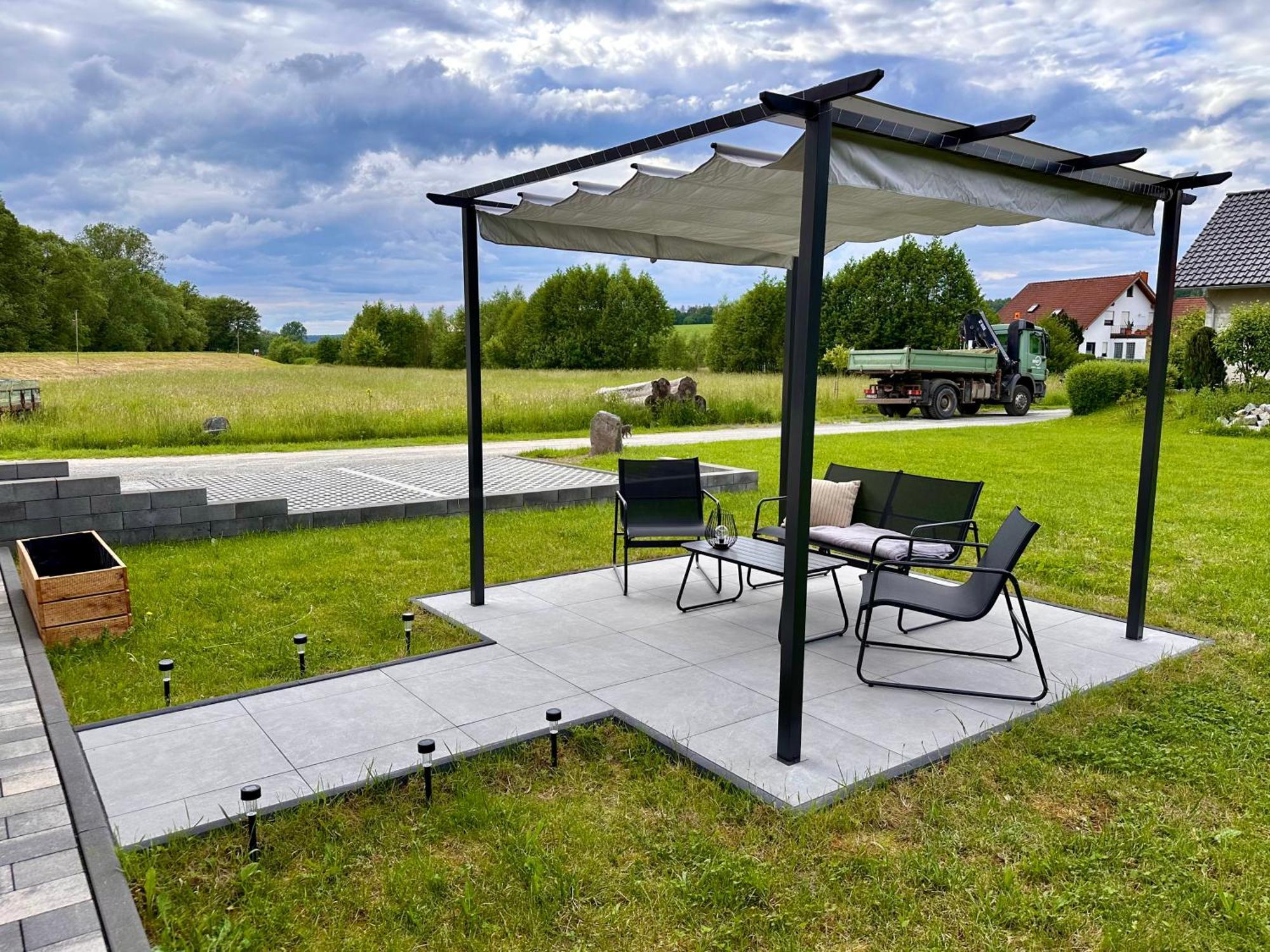 Ferienwohnung Storchennest Eisfeld ภายนอก รูปภาพ
